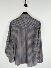 Load image into Gallery viewer, Vintage Levis Pearl Snap Shirt