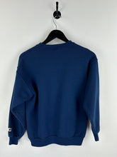 Load image into Gallery viewer, Vintage Starter Sweatshirt (M)