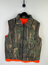 Load image into Gallery viewer, Vintage Camo Vest (L)